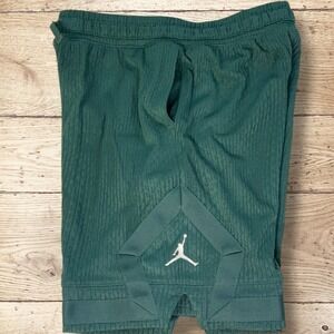 Jordan Boys Dri-FIT Sport Diamond Jacquard Shorts NWT - Size L -‎ Oxidized Green
